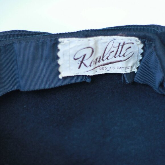 Late 1930's to early 1940's black felt hat - Picture 5 of 5